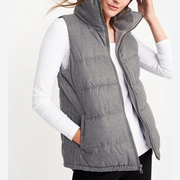 Tweedt Gray Puffer Coat Vest Full Zip front pockets Classic Vest Small Old Navy - Picture 2 of 11